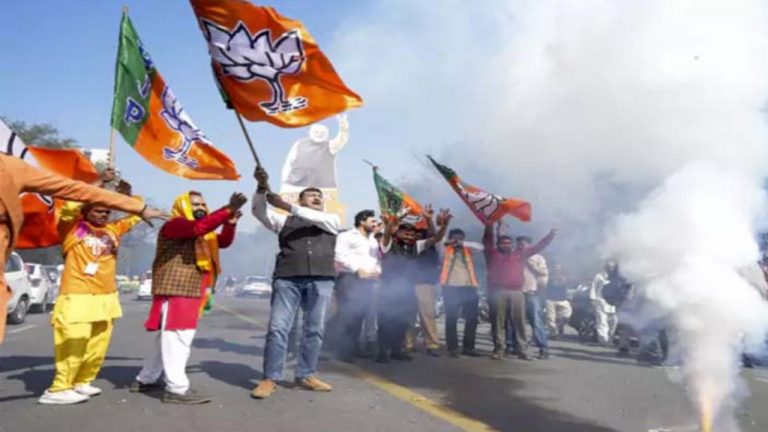 BJP Celebrations: బీజేపీ రాష్ట్ర కార్యాలయంలో ఘనంగా ఢిల్లీ విజయోత్సవ సంబరాలు