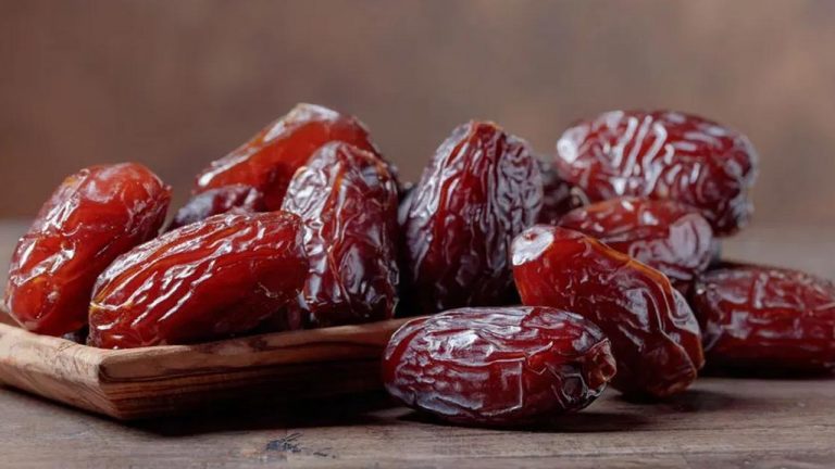 Health Benefits of Dates: ప్రతిరోజూ ఖర్జూరాలు తింటే.. ఈ వ్యాధులు రమ్మన్నా రావు!