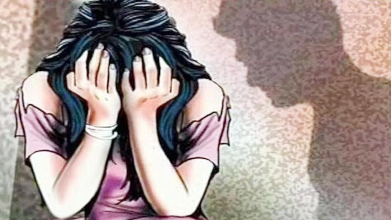 Jharkhand shocker: దారుణం.. పెళ్లి నుంచి వస్తున్న ఐదుగురు బాలికపై 18 మంది గ్యాంగ్ రేప్..