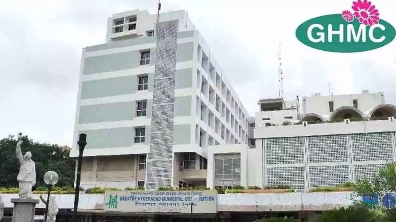 GHMC :  ఎల్బీనగర్ సెల్లార్ కుంగిన ఘటన.. జీహెచ్‌ఎంసీ కఠిన చర్యలు