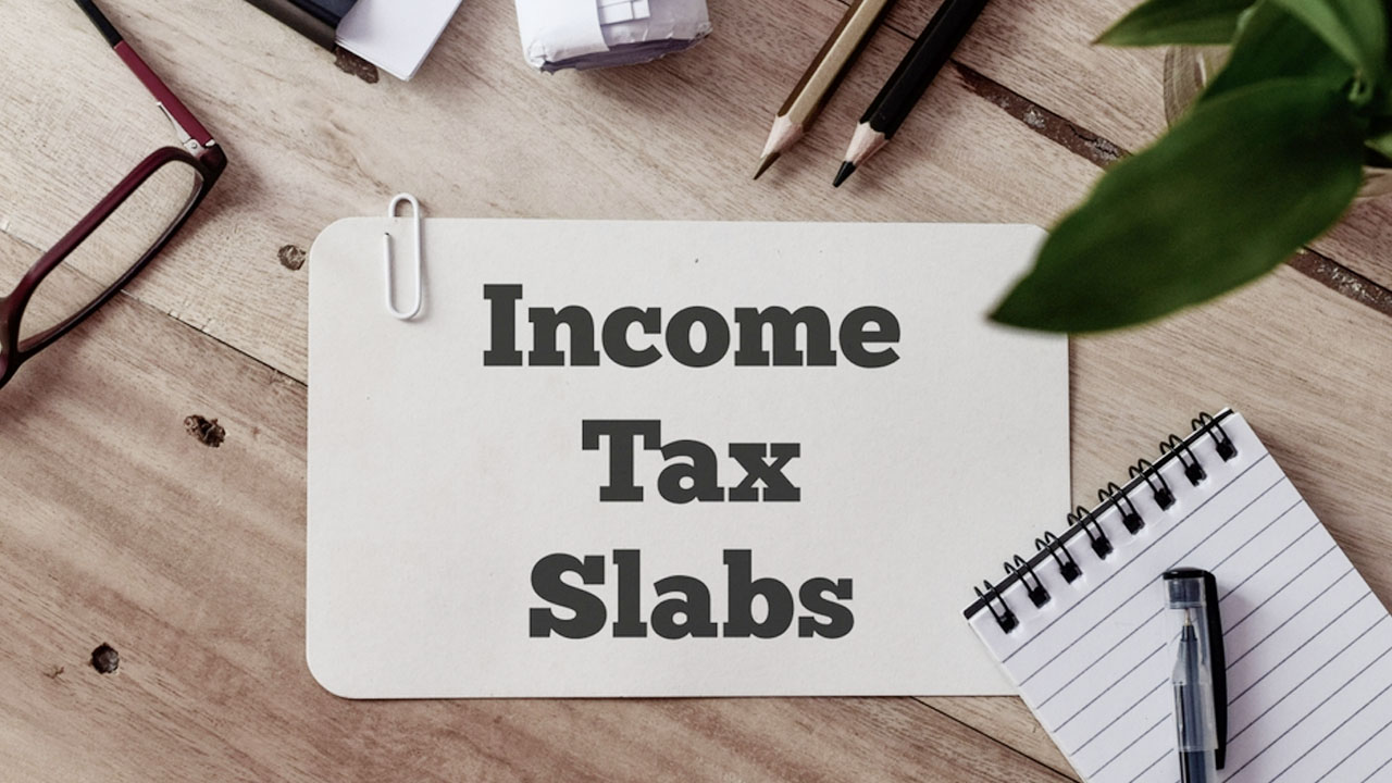 New Income Tax Slabs: కొత్త ఆదాయపన్ను శ్లాబులు ఇవే.. ఇంత ఆదాయం ఉన్నవారికి బిగ్ రిలీఫ్!