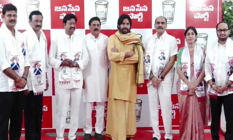 YSRCP vs Janasena: ఒంగోలులో వైసీపీకి బిగ్‌ షాక్.. ఏకంగా 20 మంది కార్పొరేటర్లు జనసేన వైపు..