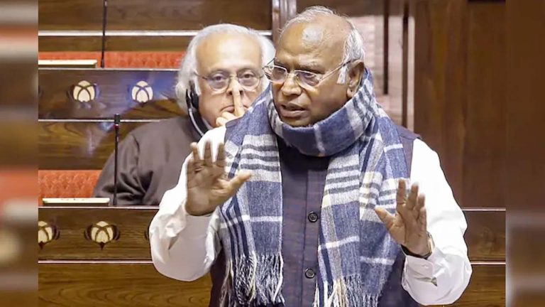 Mallikarjun Kharge: రాజ్యసభలో బీజేపీ ఎంపీపై ఖర్గే ఘాటు వ్యాఖ్యలు.. నోరు మూసుకుని కూర్చో అంటూ..