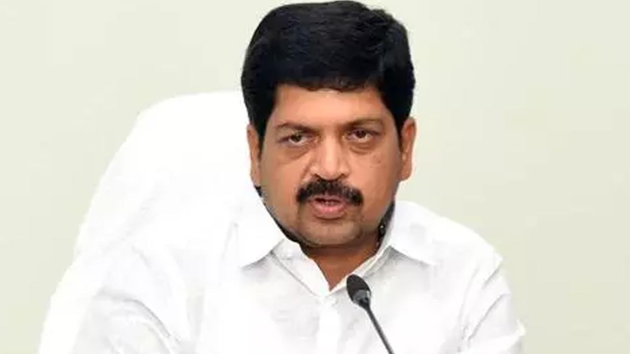Minister Kollu Ravindra: నకిలీ మద్యం తయారీ కేసు.. కీలక అంశాలు వెల్లడించిన మంత్రి కొల్లు రవీంద్ర..