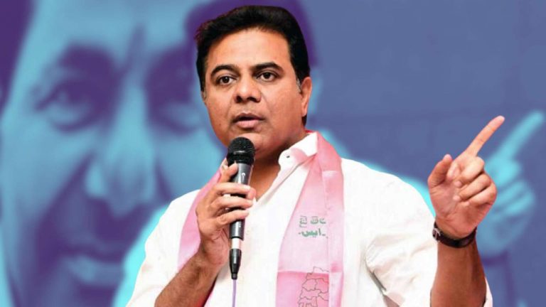 KTR : గల్లీలో హోదా మరిచి తిట్లు, ఢిల్లీలో చిట్‌చాట్లు