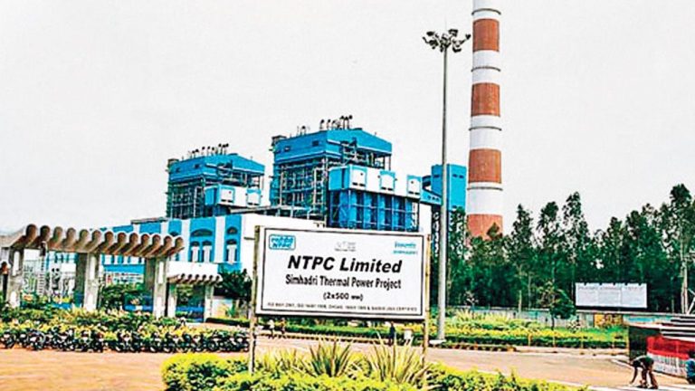NTPC Recruitment 2025: కేంద్ర విద్యుత్ సంస్థలో భారీగా జాబ్స్.. నెలకు రూ.55 వేల జీతం