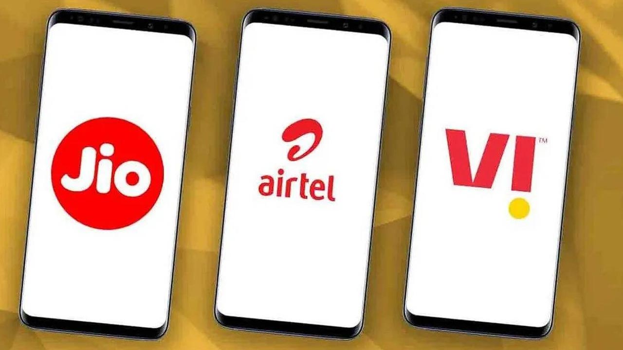 Recharge Plans: నెల రోజుల వ్యాలిడిటీతో వచ్చే బెస్ట్ రీఛార్జ్ ప్లాన్స్ ఇవే.. అదిరిపోయే బెనిఫిట్స్