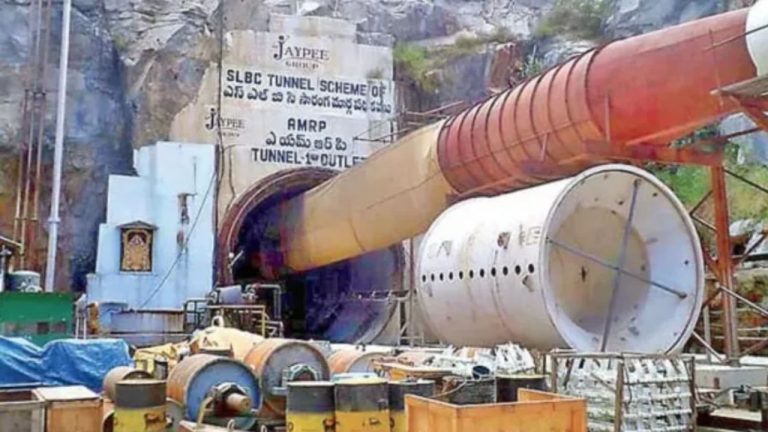 SLBC Tunnel: ముమ్మరంగా సహాయక చర్యలు.. రంగంలోకి ర్యాట్ హోల్ మైనర్స్