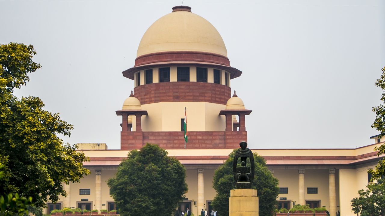 Supreme Court: పార్టీ మారి 10 నెలలు అయింది.. ఇది రీజనబుల్ టైం కాదా..? సుప్రీంకోర్టు