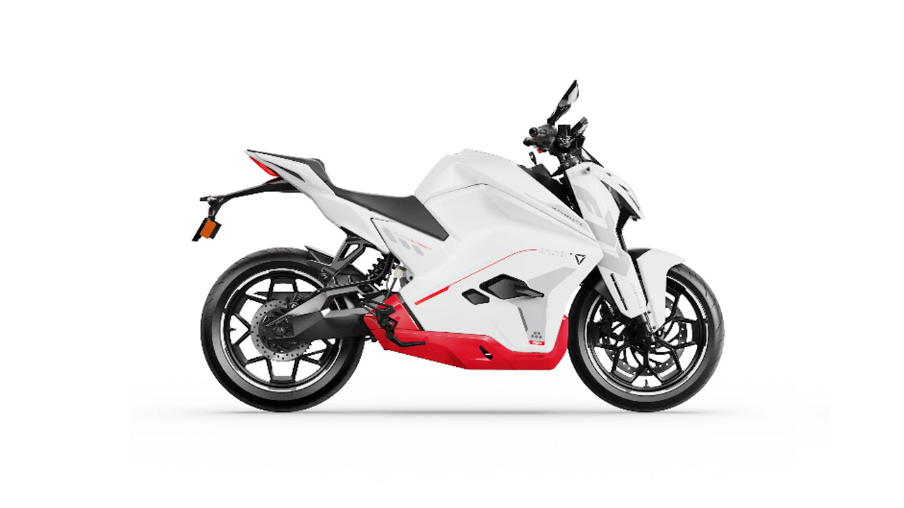 Ultraviolette SuperStreet: దుమ్మురేపే ఫీచర్లతో సూపర్ స్ట్రీట్ ఎలక్ట్రిక్ బైక్.. సింగిల్ ఛార్జ్ తో 323KM రేంజ్!
