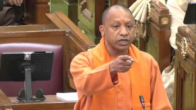 Yogi Adityanath: ‘‘ పందులు, రాబందులు ’’.. కుంభమేళా విమర్శకులపై యోగి ఫైర్..