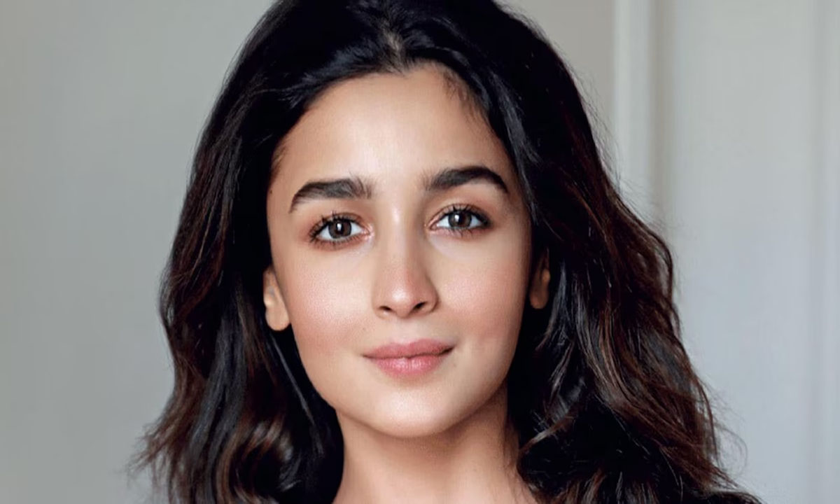 Alia Bhatt: ఆలియా భట్ ఆకస్మిక నిర్ణయం.. ఎందుకు ఇలా చేసింది?