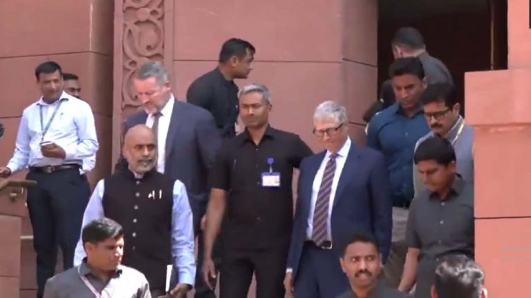 Delhi: పార్లమెంట్‌ను సందర్శించిన బిల్‌గేట్స్