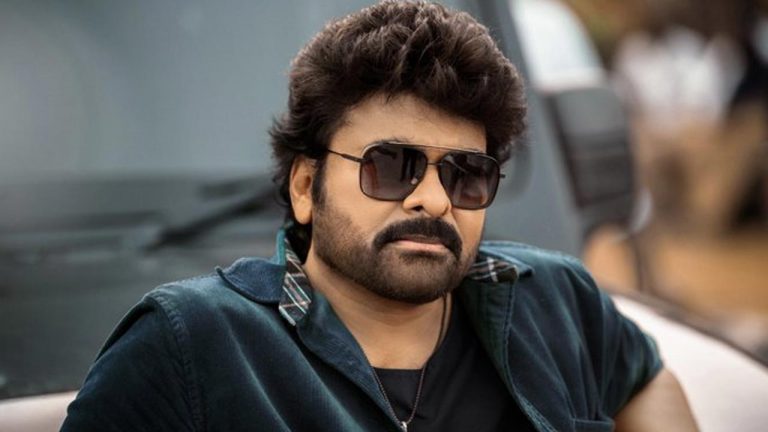 Chiranjeevi : చిరంజీవి మూవీ.. కత్తిలాంటి హీరోయిన్లతో బాబీ చర్చలు..