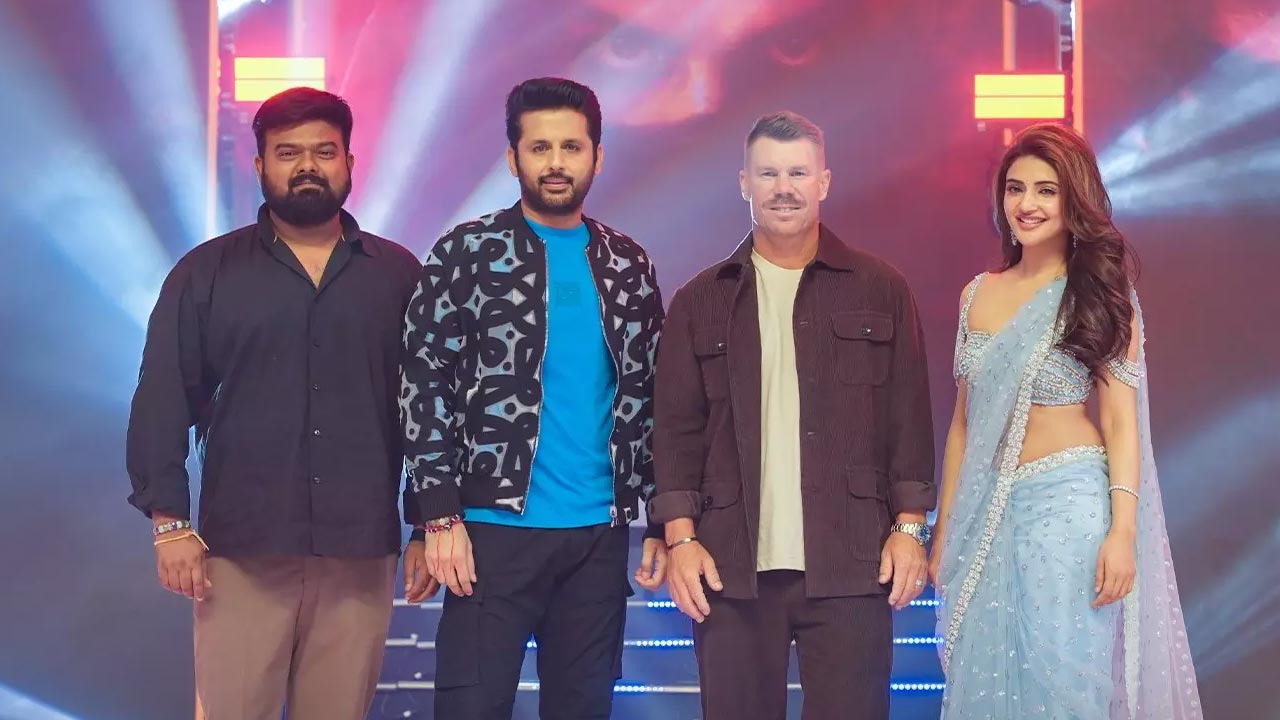 David Warner : నితిన్ కంటే వార్నర్ ను ఎక్కువ హైలెట్ చేస్తున్నారా..?