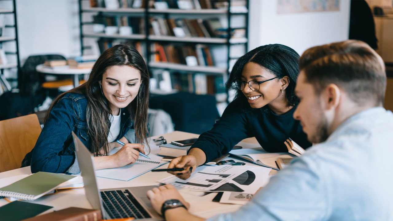 IT Freshers: ఐటీ ఫ్రెషర్స్‌కి గుడ్‌న్యూస్.. ఏకంగా 1.5లక్షల ఉద్యోగాలు!