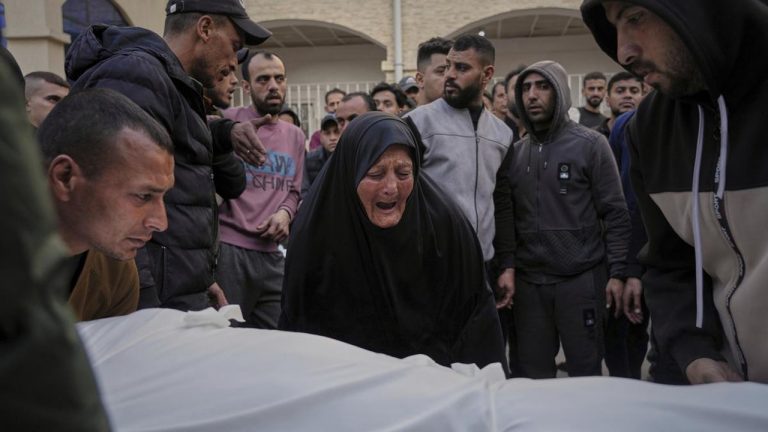 Israel-Hamas: ఇజ్రాయెల్ దాడుల్లో హమాస్ ప్రభుత్వ అధిపతి, ఉన్నతాధికారులు మృతి..