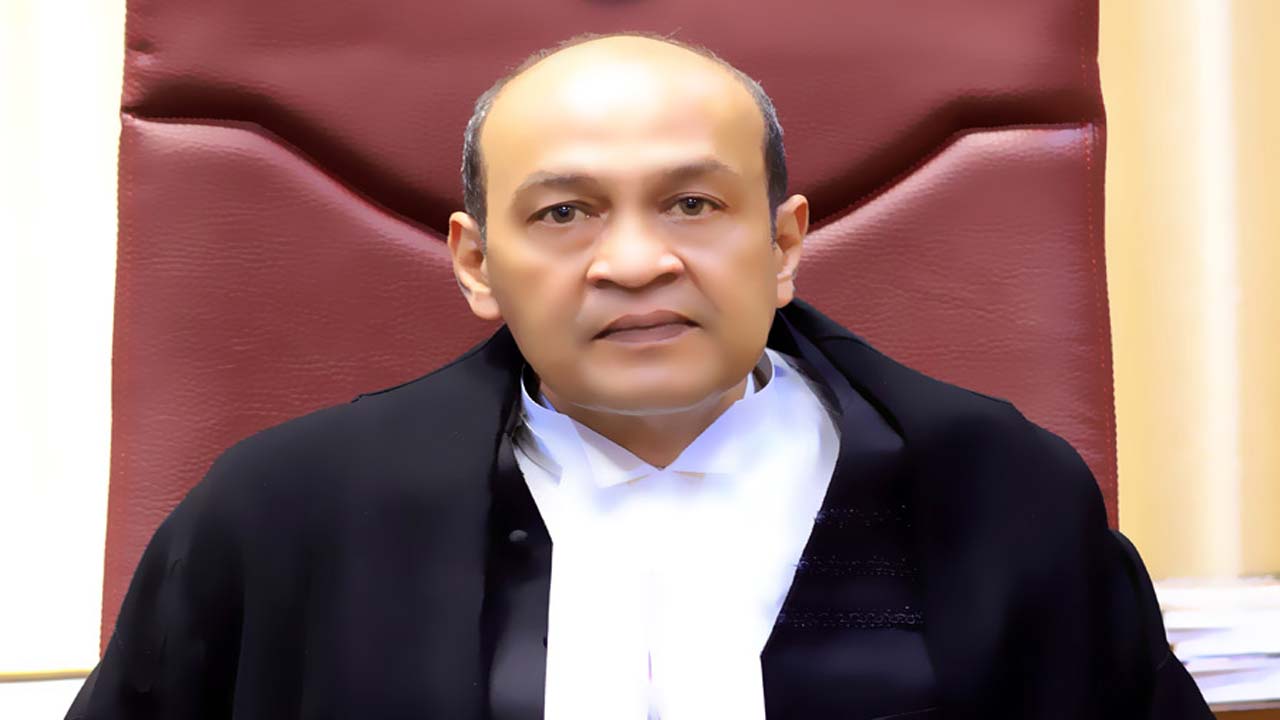 Yashwant Varma: యశ్వంత్ వర్మకు గట్టి ఎదురుదెబ్బ.. అలహాబాద్‌కు బదిలీ వద్దంటూ బార్ అసోసియేషన్ ధర్నా