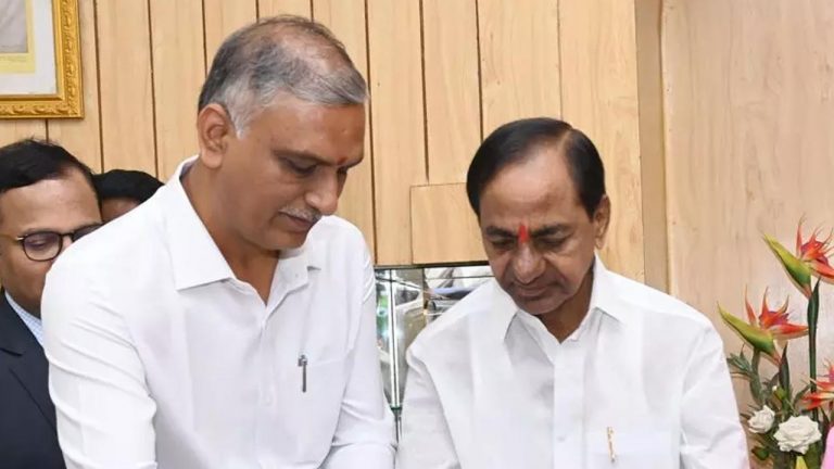 KCR: రేపు అసెంబ్లీకి వెళ్లి కేసీఆర్ మా సమస్యలపై మాట్లాడకపోతే.. ఫామ్‌⁬హౌస్‌ ముట్టడిస్తాం..!