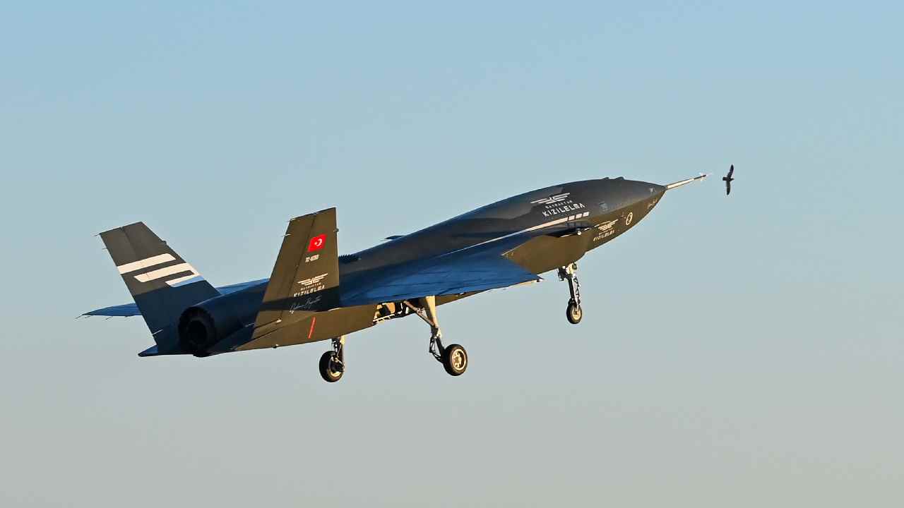 Turkey: టర్కీ మానవరహిత విమానం ప్రయోగాలు పూర్తి.. భారత్‌కి చిక్కులు..