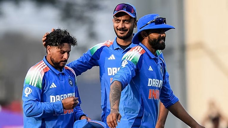 IND vs NZ:  న్యూజిలాండ్ వెన్నెముక విరిచేసిన కుల్దీప్ యాదవ్..