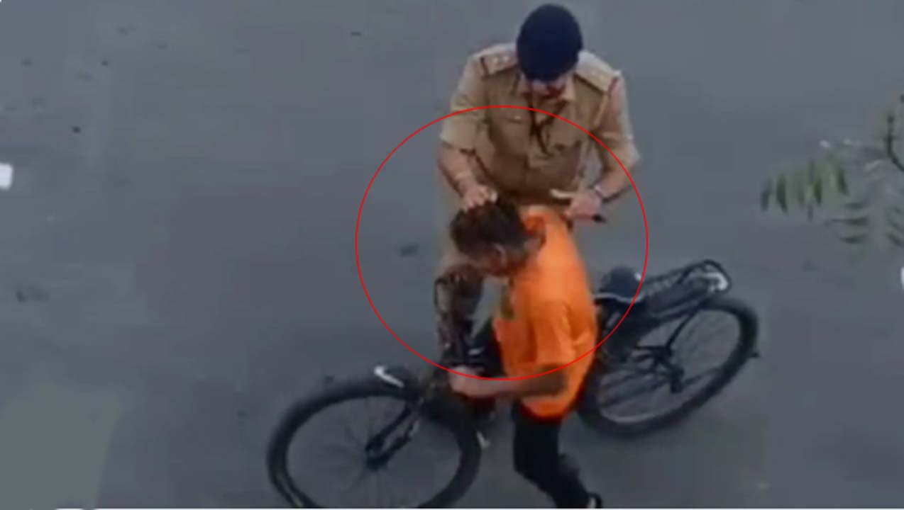 PM Modi: మోడీ కాన్వాయ్‌ రిహార్సల్ చేస్తుండగా బాలుడు సైక్లింగ్.. చితకబాదిన పోలీస్