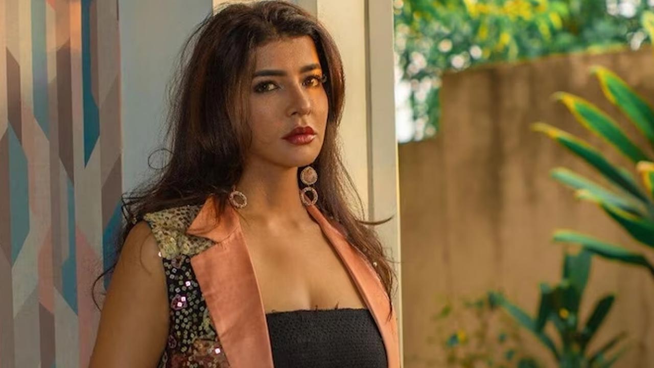 Manchu Lakshmi : నిజాన్ని దాచలేరు.. వాళ్లు క్షమాపణలు చెప్పాల్సిందేః మంచు లక్ష్మీ