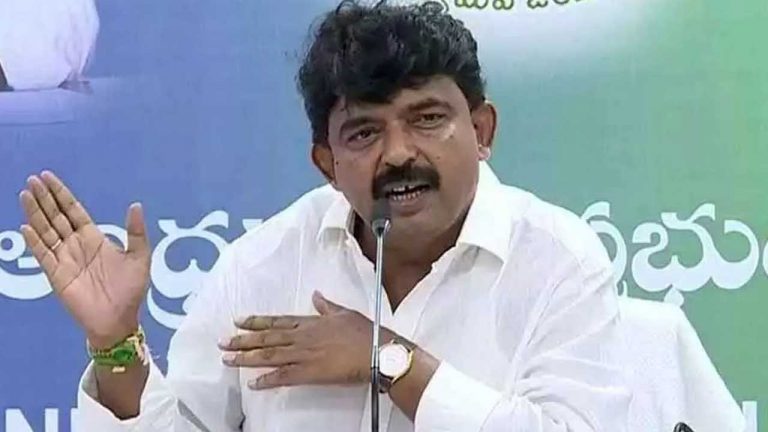 Perni Nani: మచిలీపట్నంలో ఉద్రిక్తత.. వైసీపీ ఆఫీస్ ర్యాంప్ కూల్చివేత.. పేర్నినాని సీరియస్!