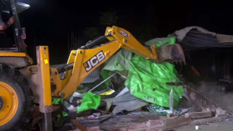 Punjab: శంభు సరిహద్దులో రైతుల దీక్ష భగ్నం.. అన్నదాతల అరెస్ట్