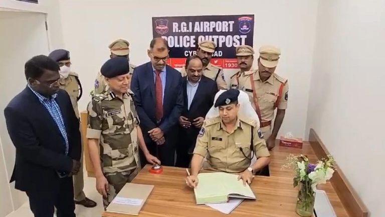 Shamshabad Air Port: ప్రయాణికుల కోసం శంషాబాద్ ఎయిర్‌పోర్టులో ఔట్ పోస్ట్..