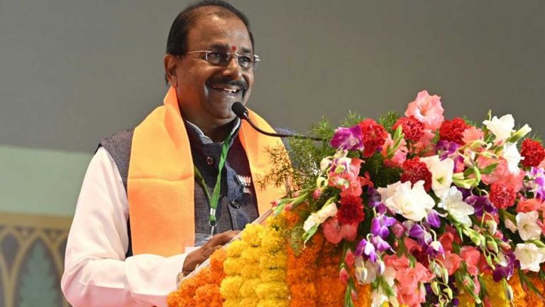 Somu Veerraju as MLC Candidate: ఎమ్మెల్సీ అభ్యర్థిని ఖరారు చేసిన బీజేపీ.. కాసేపట్లో నామినేషన్‌..