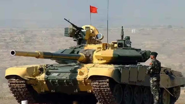 T-72 tank: రష్యాతో భారత్ $248 మిలియన్ల ఒప్పందం.. సరికొత్తగా T-72 ట్యాంకులు..