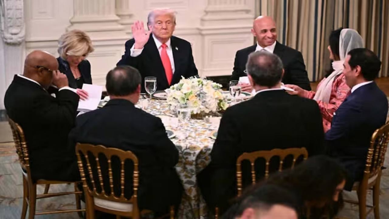 Trump: వైట్‌హౌస్‌లో ట్రంప్ ఇఫ్తార్ విందు.. ముస్లింలకు ట్రంప్ ప్రత్యేక కృతజ్ఞతలు