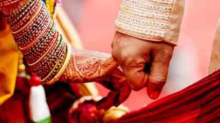 UP: పెళ్లైన 2 రోజులకే బిడ్డకు జన్మనిచ్చిన వధువు.. ఇందులో ట్విస్ట్ ఏంటంటే..!