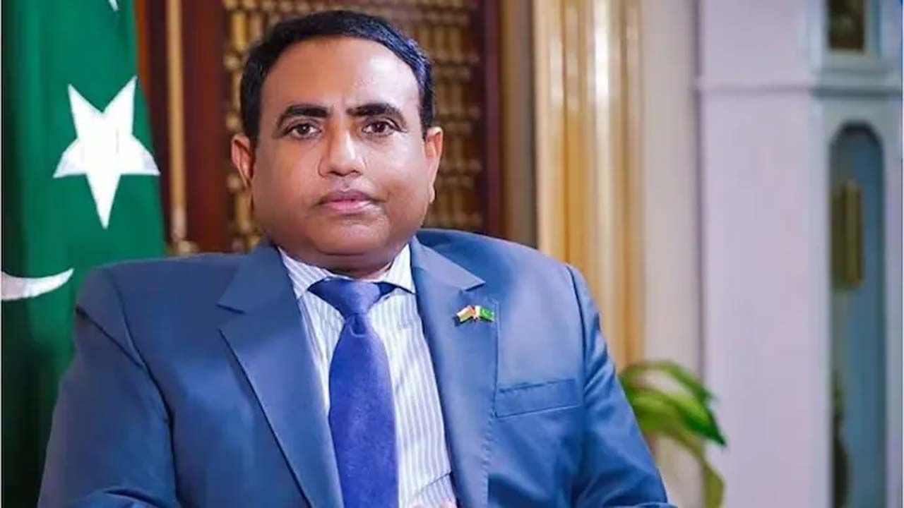 US: పాక్‌కు అమెరికా షాక్.. రాయబారి బహిష్కరణ