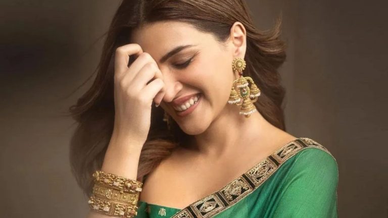 Kriti Sanon : ప్రేమ కోసం ప్రాణం ఇచ్చే అమ్మాయిలు కూడా ఉన్నారు..