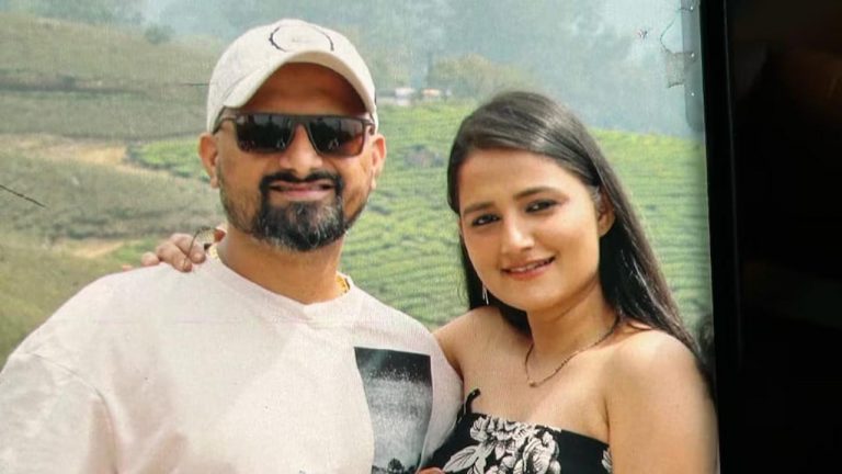 Husband kills wife : భార్యను ముక్కలు, ముక్కలుగా నరికి.. సూట్‌కేస్‌లో దాచిపెట్టిన భర్త.. తర్వాత…