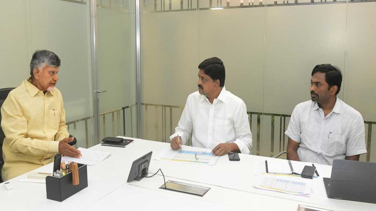 CM Chandrababu: ఆర్థిక శాఖపై సీఎం సమీక్ష.. ఆ నిధుల పరిస్థితి ఏంటి..?