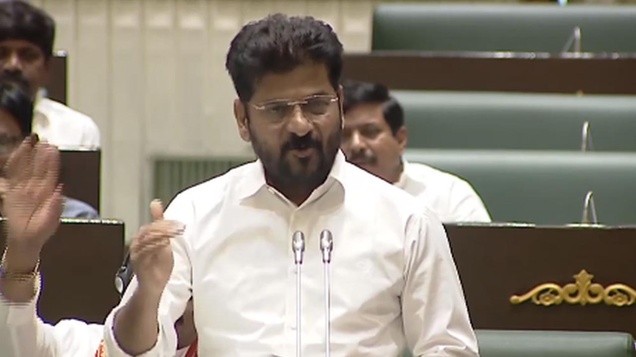 CM Revanth Reddy : మీరు కట్టిన  ప్రాజెక్టులు కూలిపోయినా.. నీళ్లు ఇస్తం.. తొందర్లోనే జైలుకు వెళ్తారు