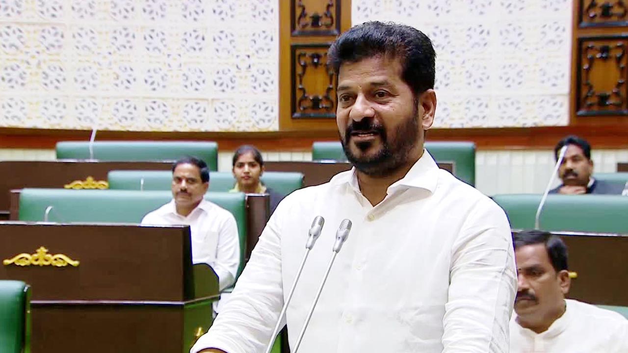 CM Revanth Reddy: లక్ష కోట్ల ఆస్తి ఎలా కేసీఆర్?.. ఆ టెక్నిక్ ఏందో తెలంగాణ యువతకు చెప్పండి!