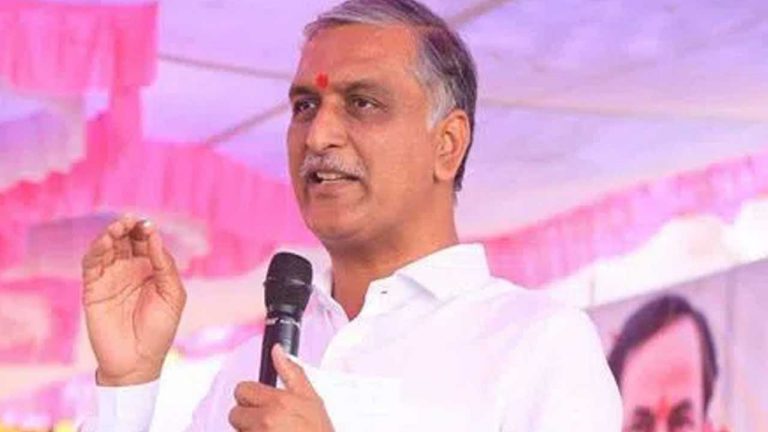 Harish Rao : రేవంత్, ఉత్తంలే తెలంగాణ పాలిట వైట్ ఎలిఫెంట్లు
