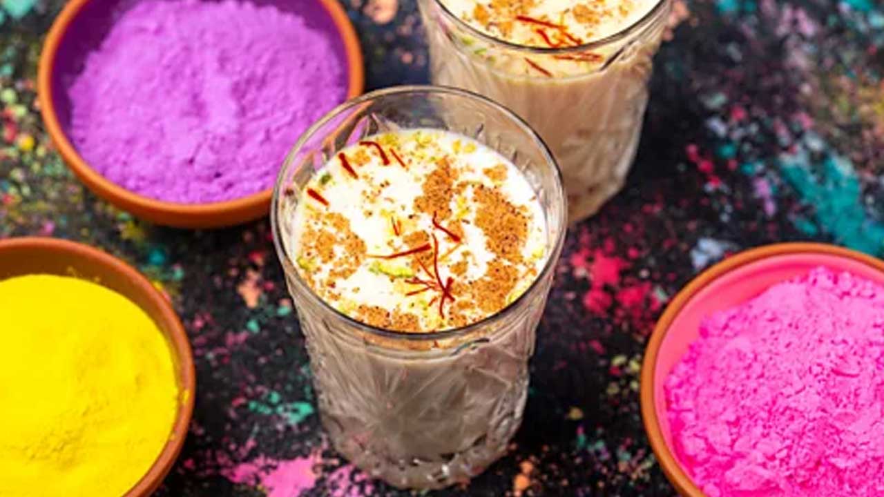 Holi 2025: హోలీ వేడుకల్లో గంజాయి విక్రయాలు.. గంజాయి కలిపిన కుల్ఫీ ఐస్ క్రీమ్, స్వీట్స్ విక్రయం