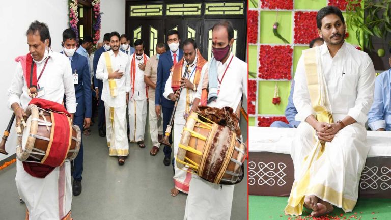 YS Jagan: ప్రంపచ వ్యాప్తంగా ఉన్న తెలుగువారందరికీ ఉగాది శుభాకాంక్షలు..