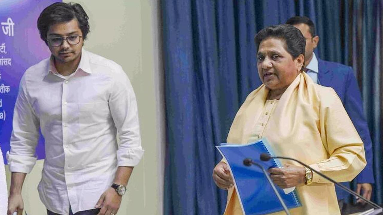 Mayawati: మేనల్లుడికి మాయావతి షాక్‌.. ఆకాష్ ఆనంద్ ను అన్ని పదవుల నుంచి తొలగింపు