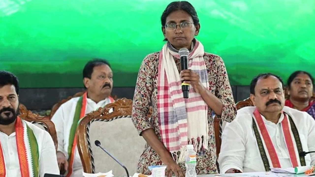 Meenakshi Natarajan: దేశంలో కార్పొరేట్ వ్యవస్థ రాజ్యమేలుతోంది..