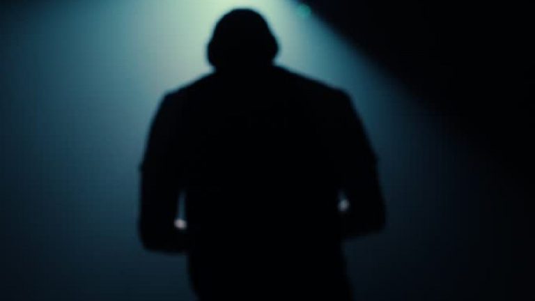 Re Shoot: 10 కోట్లు బూడిదలో పోయించిన పాన్ ఇండియా స్టార్