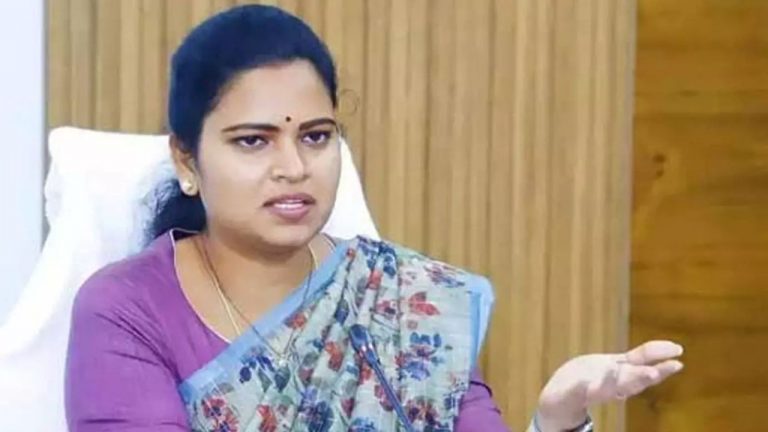 Vidadala Rajini: నా మీద కట్టు కథ అల్లి ఇదంతా చేస్తున్నారు.. మాజీ మంత్రి సంచలన వ్యాఖ్యలు