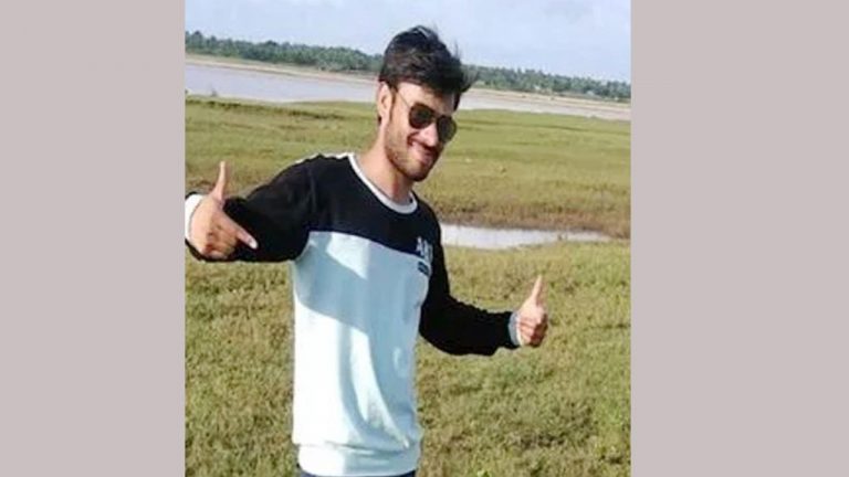 Hyderabad: క్రికెట్ బెట్టింగ్ లో డబ్బులు పోగొట్టుకొని ఆత్మహత్య.. మృతుడి చివరి ఫోన్ కాల్ లో ఏముందంటే?