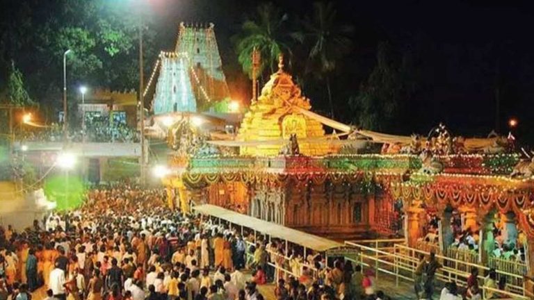 Srisailam Temple: శ్రీశైలంలో ఉగాది మహోత్సవాలు.. ఏర్పాట్లపై ఈవో సమీక్ష