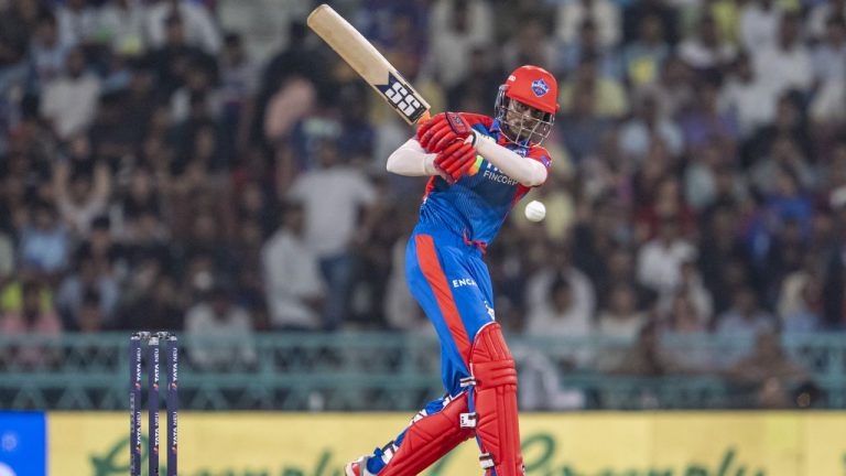 Abishek Porel: భారత జట్టులో చోటే నా లక్ష్యం!